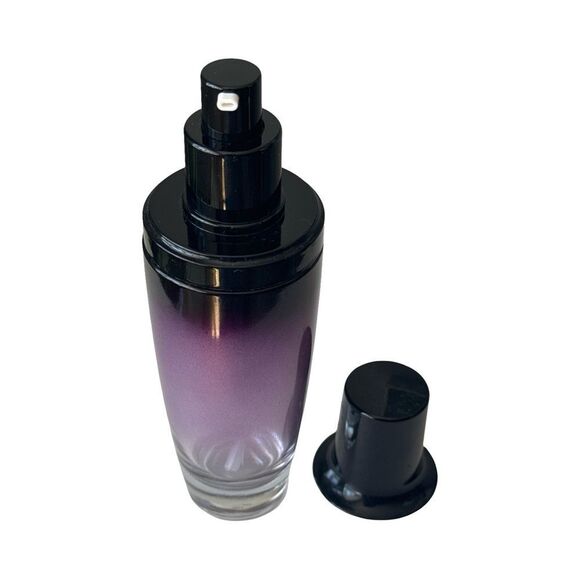 Elegant Purple Gradient Glass Bottle. - Picture 2 of 5